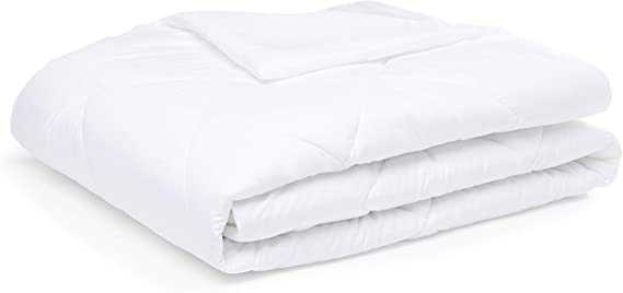 Photo 1 of Amazon Basics Reversible, Lightweight Microfiber Comforter Blanket - Twin / Twin XL, White
