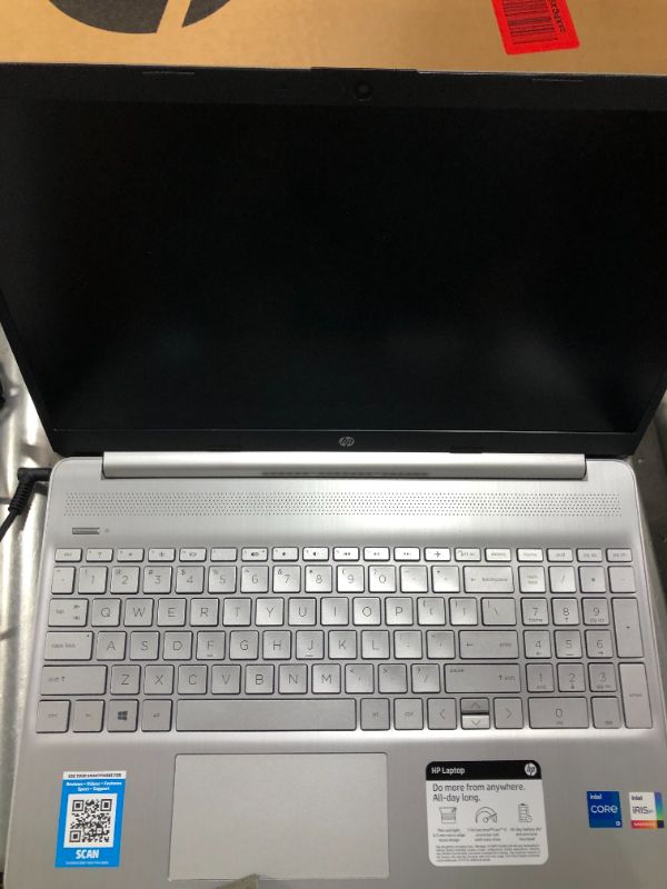 Photo 1 of HP 15 Laptop 15.6” FHD i5-1135G7 8 256 GB SSD Natural Silver 15-dy2021nr
