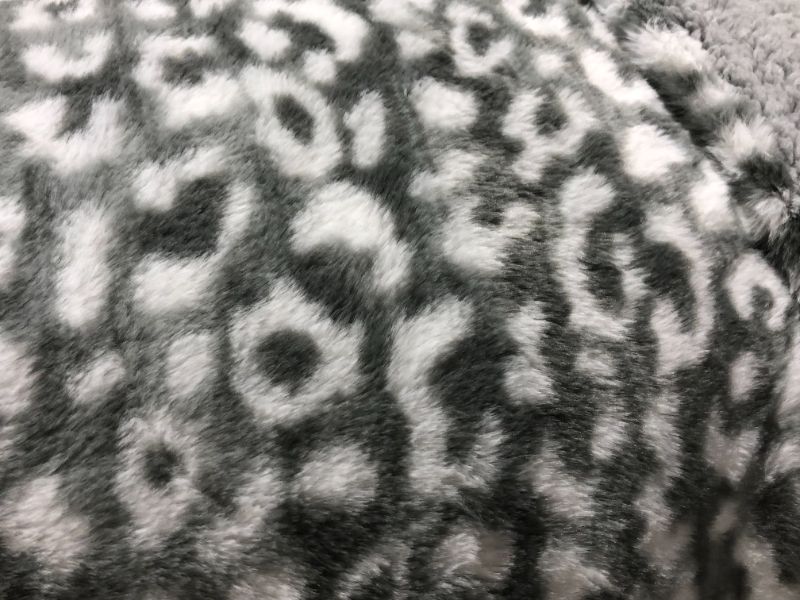 Photo 5 of Amazon Basics Fuzzy Faux Fur Sherpa Blanket, King, 92"x108" - Gray Snow Leopard - like new
