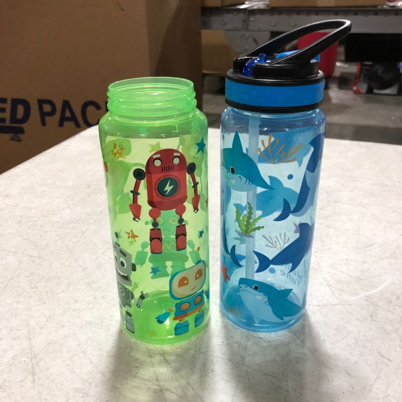 Photo 2 of child's boys girls water bottle pack of 2, missing 1 lid