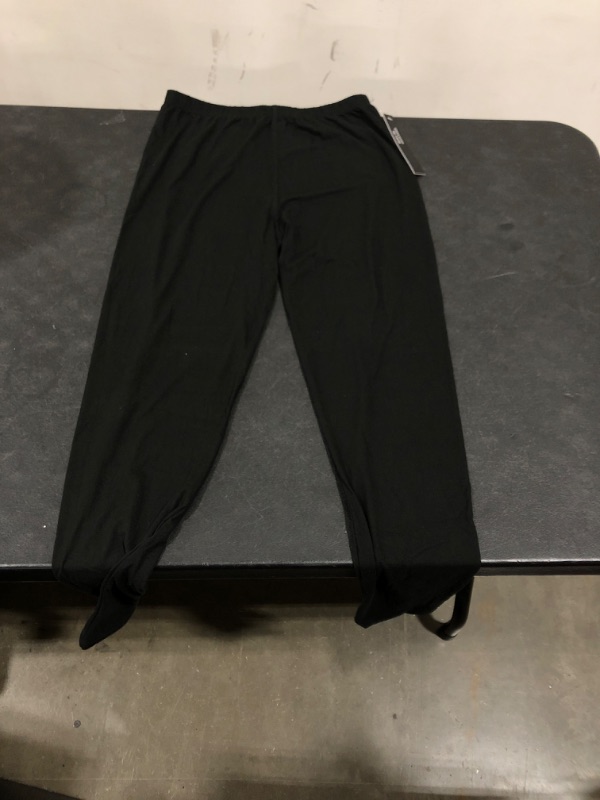 Photo 1 of Black Leggings, SIZE LARGE