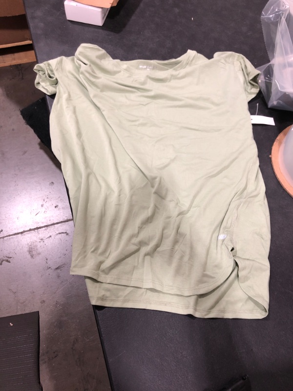 Photo 3 of Amazon Essentials Women's Studio Relaxed-Fit Lightweight Crewneck T-Shirt, Light Green, Large
