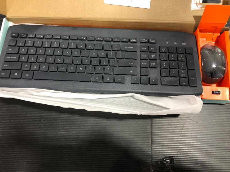 Photo 2 of Onn. Wireless Keyboard and Mouse with 5 Buttons
