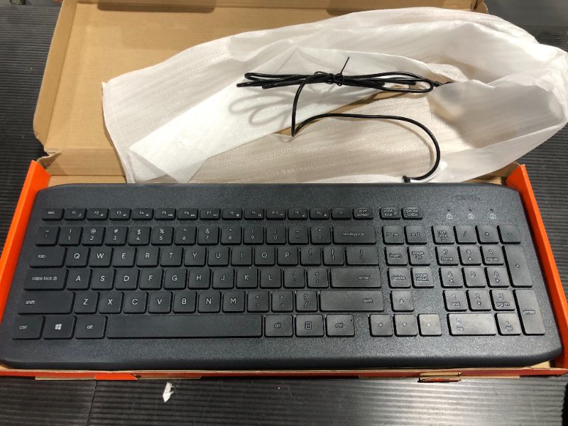 Photo 2 of Onn. USB Computer Keyboard with 104-Keys and 5 Ft Cord
