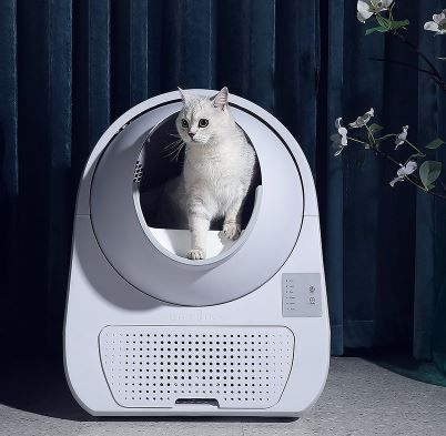 Photo 1 of Catlink Self Cleaning Cat Litter Box-Young Version NEEDS FIXED