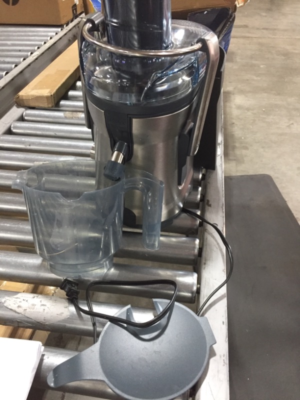 Photo 3 of 1000-Watt 40 oz. Black/Silver Self-Cleaning Professional Juice Extractor with Auto-Clean Technology and XL Capacity (Use for parts)