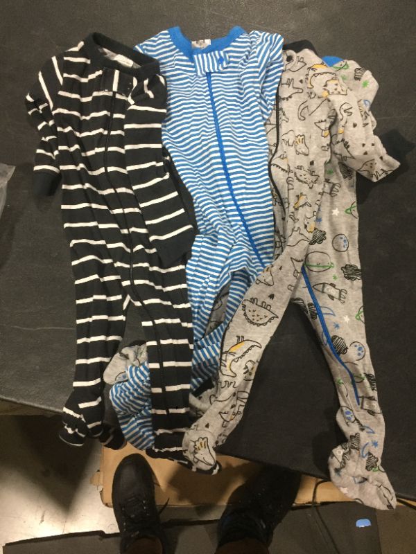 Photo 1 of Baby Onesies. Size : 8 months ( 4 onesies)