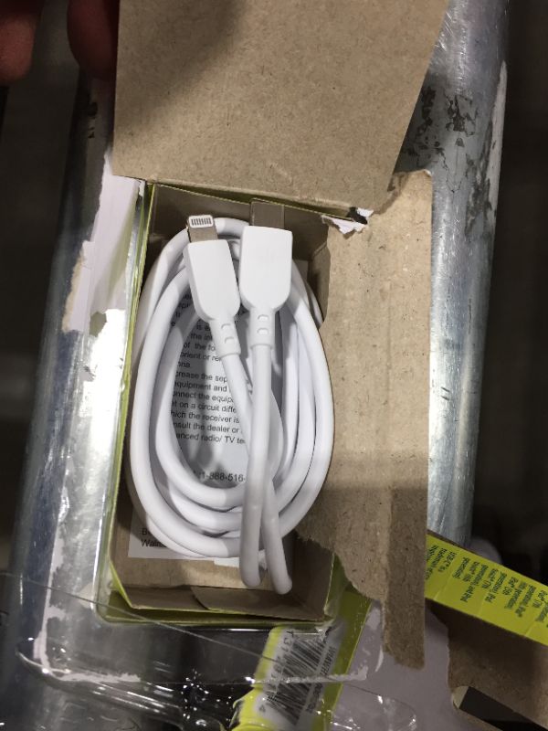 Photo 1 of Lightning to USB-C Cable