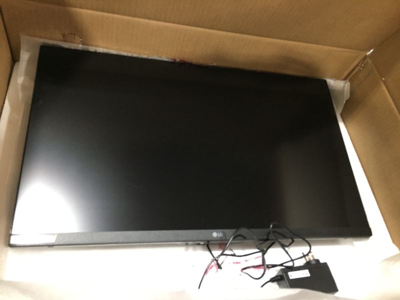 Photo 2 of FOR PARTS ONLY!!! LG 27GL850-B 27 Inch Ultragear QHD Nano IPS 1ms NVIDIA G-Sync Compatible Gaming Monitor, Black
