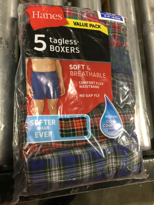 Photo 1 of Hanes Men's 5-Pack Tartan Boxer with Inside Exposed Waistband
SIZE LARGE
