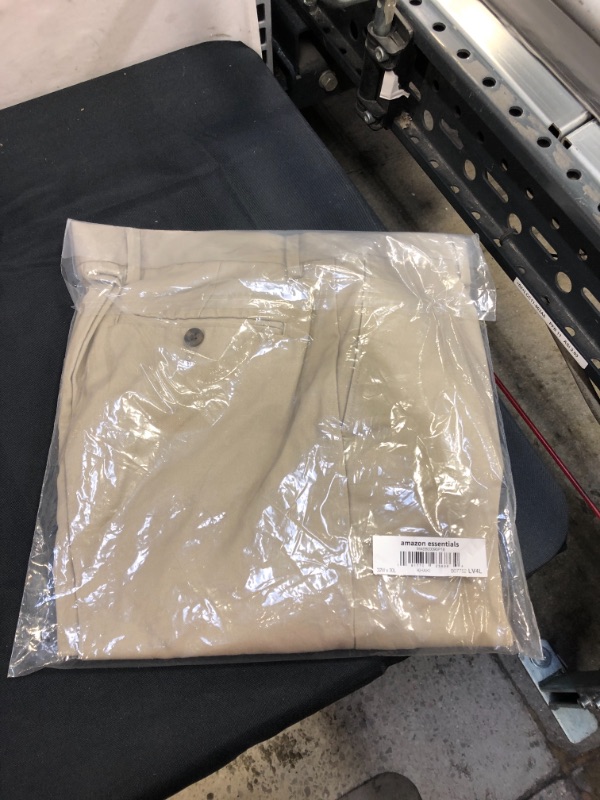 Photo 1 of Amazon Essentials Men's Slim-fit Wrinkle-Resistant Flat-Front Chino Pant
SIZE - 32 X 30 
