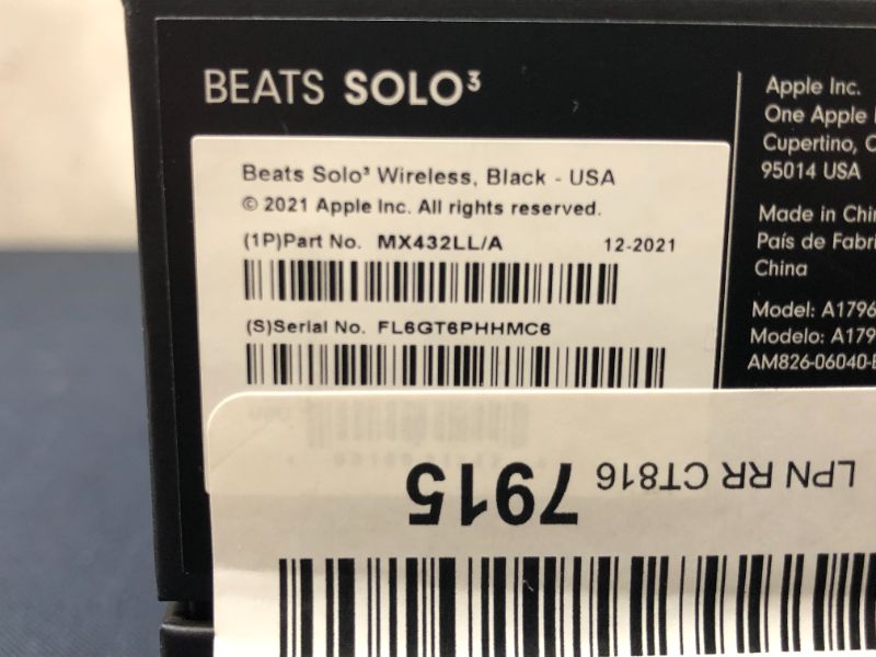 Photo 8 of Beats Solo3 Wireless On-Ear Headphones - Apple W1 Headphone Chip, Class 1 Bluetooth, 40 Hours of Listening Time, Built-in Microphone - Black (Latest Model)
