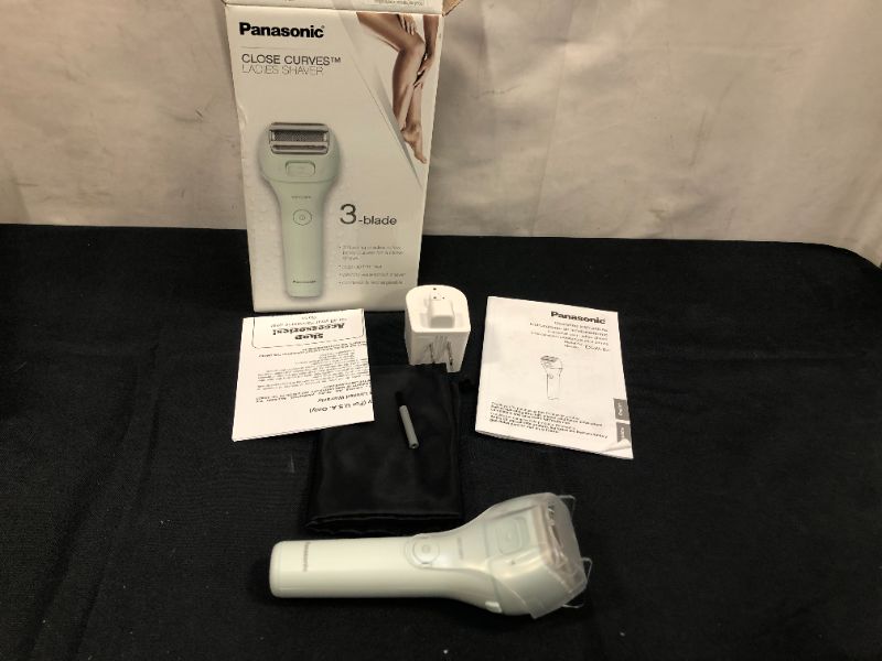 Photo 1 of Panasonic Close Curves Ladies Shaver 3 Blade 