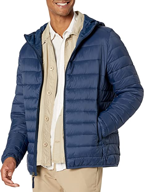 Photo 1 of Amazon Essentials Men's Lightweight Water-Resistant Packable Hooded Puffer Jacket Size -XXL
