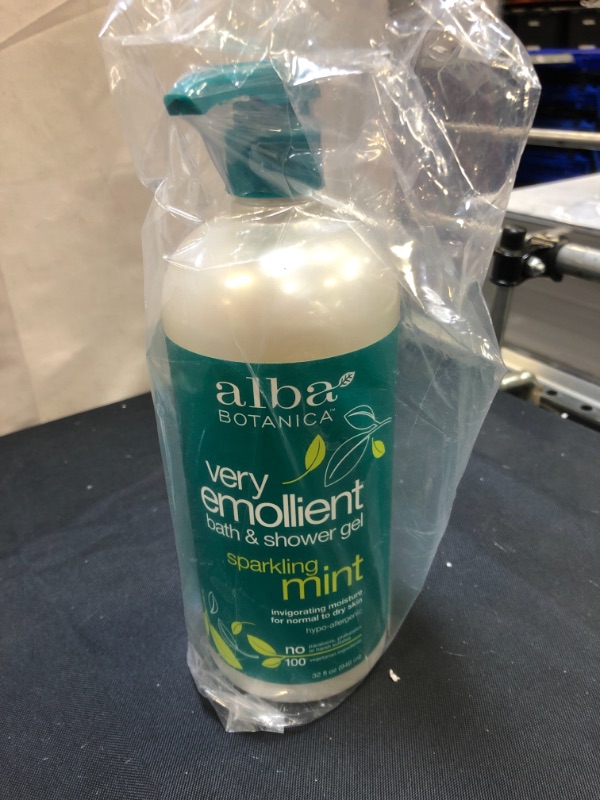 Photo 2 of Alba Botanica Very Emollient Bath & Shower Gel Sparkling Mint 32 Fl Oz
