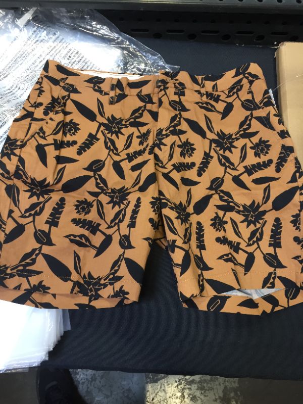 Photo 1 of BROWN FLORAL SHORTS 32 GOODTHREADS