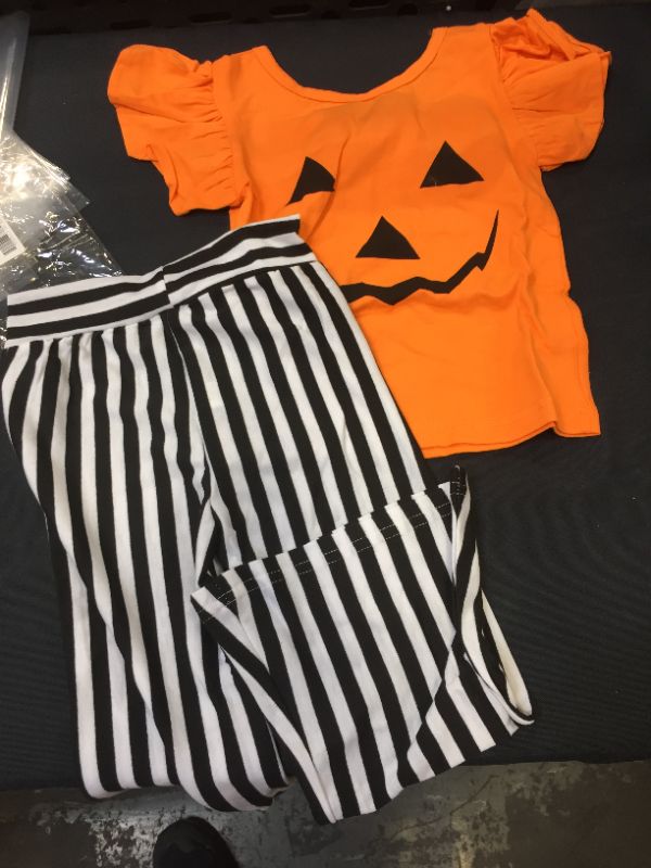 Photo 1 of KIDS GIRLS HALLOWEEN JACK-O'-LANTERN PUMPKIN SHIRT AND STRIPED PANTS SIZE 4-5T