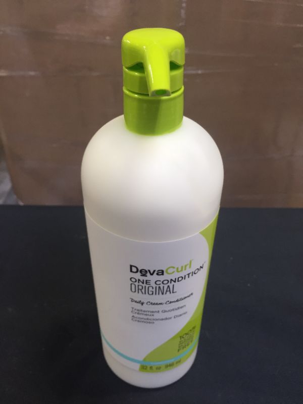 Photo 2 of (27% Off Deal) Devacurl Original One Condition Ultra Creamy Daily Conditioner, 32 Oz
dirty / used