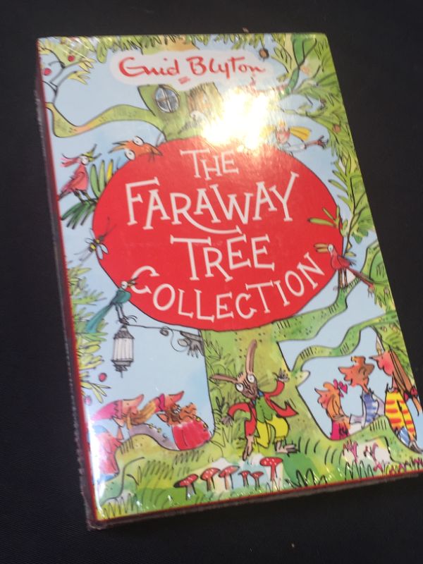 Photo 2 of Enid Blyton The Magic Faraway Tree Collection 4 Books Box Set Pack (Up The Faraway Tree, The Magic Faraway Tree, The Folk of the Faraway Tree, The Enchanted Wood) Paperback – January 1, 2014
