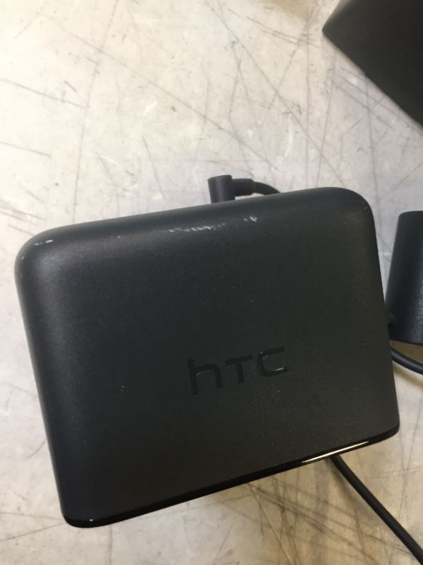 Photo 4 of HTC Vive Base Station