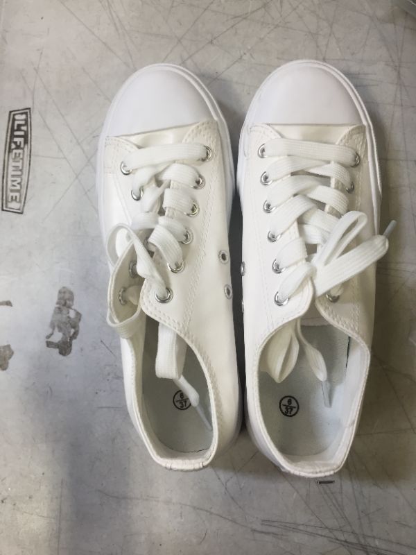 Photo 1 of FAUX LEATHER CONVERSE STYLE SHOES WHITE/CREAM SIZE 6