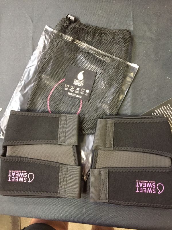 Photo 1 of Sports Research Sweet Sweat Thigh Trimmers, Medium, Pink, 1 Pair
