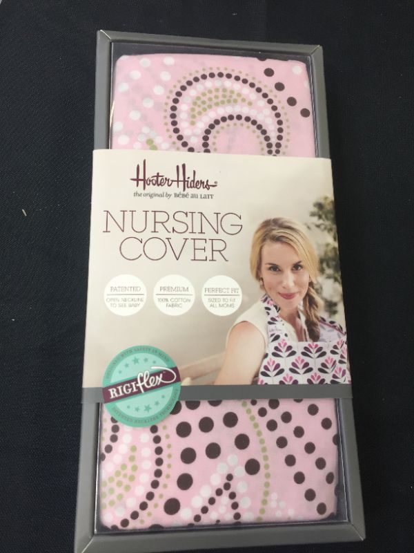 Photo 1 of Hooter Hiders by Bebe Au Lait Nursing Cover in Marseille