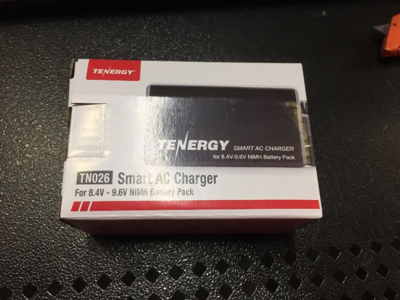 Photo 2 of Tenergy 01026 Smart Charger for 8.4v 9.6v NiMH Battery Packs
