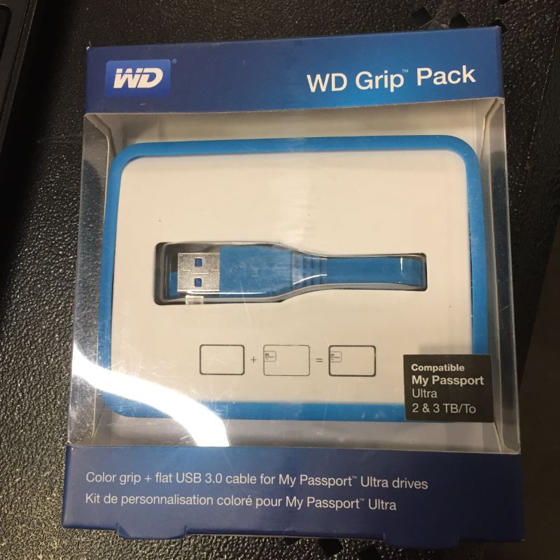 Photo 2 of WD Grip Pack for My Passport Ultra w USB 3.0 Cable Sky Blue New for 2 & 3 TB/To
