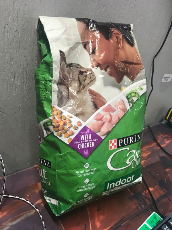 Photo 2 of Cat Chow Indoor Hairball & Healthy Weight Dry Cat Food, 3.15-lb bag-
best by MArch 2023