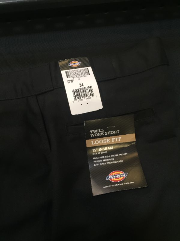 Photo 3 of Dickies Mens and Big Mens 15" Loose Fit Multi-Use Pocket Work Shorts
Size: 34
