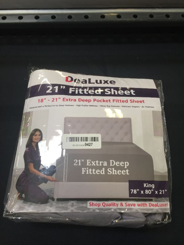Photo 1 of 21" fitted sheet 
size king 