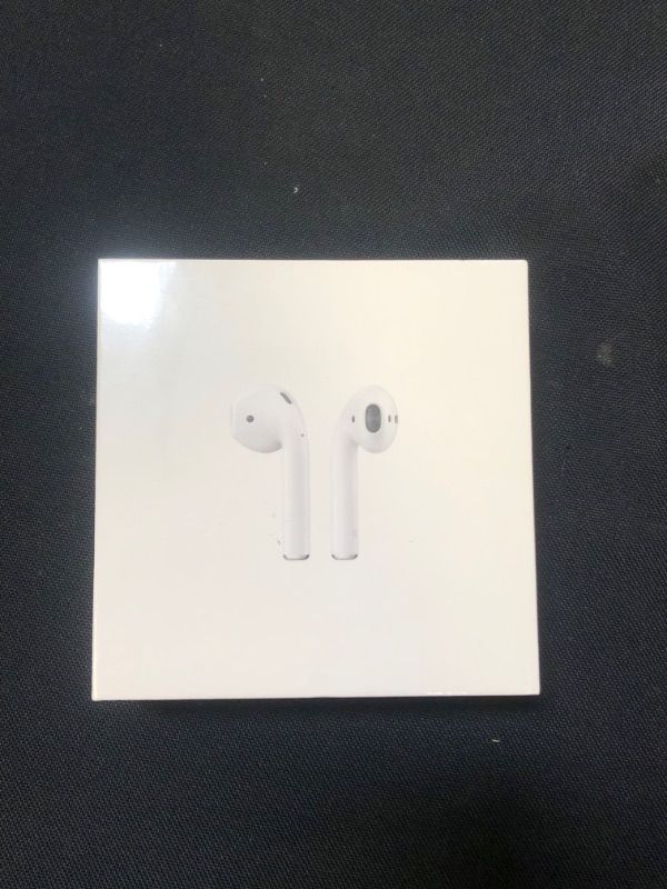 Photo 1 of Apple AirPods (2nd Generation)
