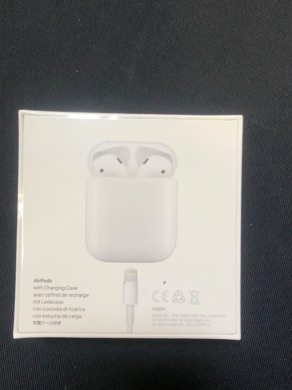 Photo 1 of Apple AirPods (2nd Generation)
