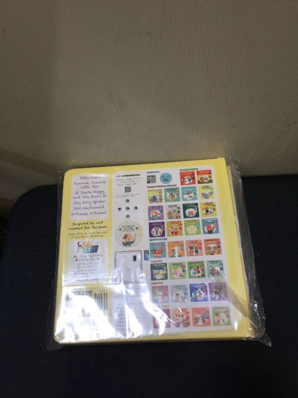 Photo 1 of Cali s Books Patty-Cake and Other Famous Nursery Songs: Press and Sing Along! Board book – October 1, 2019
