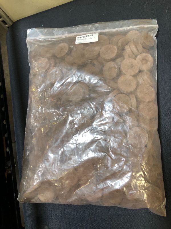 Photo 1 of Root Naturally 36mm Peat Pellets - 200 Count
