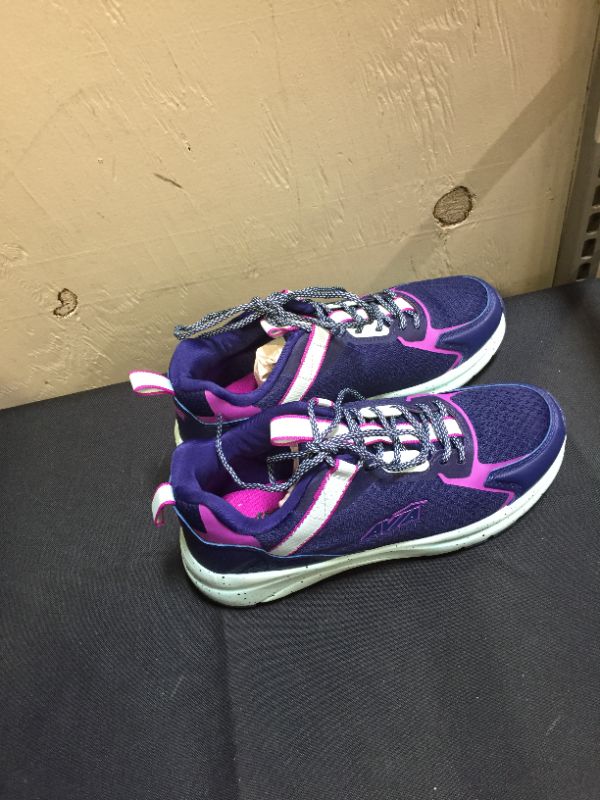 Photo 3 of Avia Women's Colored Avi Canyon 2.0 Walking Shoes
Size: 8 M
