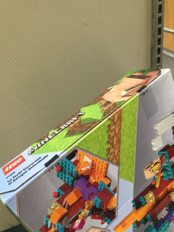 Photo 1 of LEGO the Warped Forest 21168
(factory sealed) (opened to take photos)