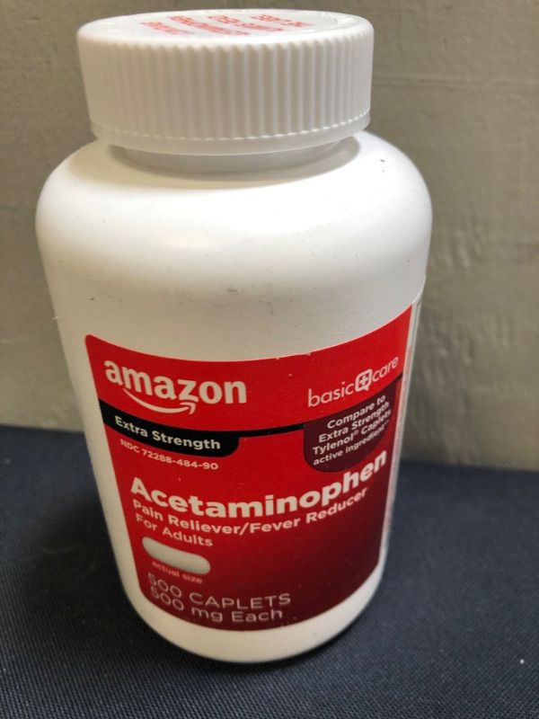 Photo 2 of Amazon Basic Care Extra Strength Pain Relief, Acetaminophen Caplets, 500 mg, 500 Count (Pack of 1)
Exp: 11/2022