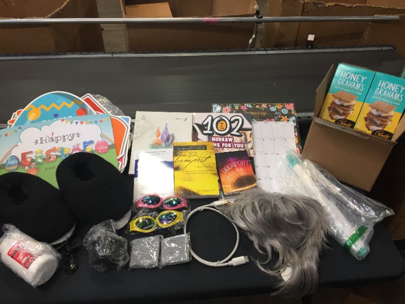 Photo 1 of misc bundle