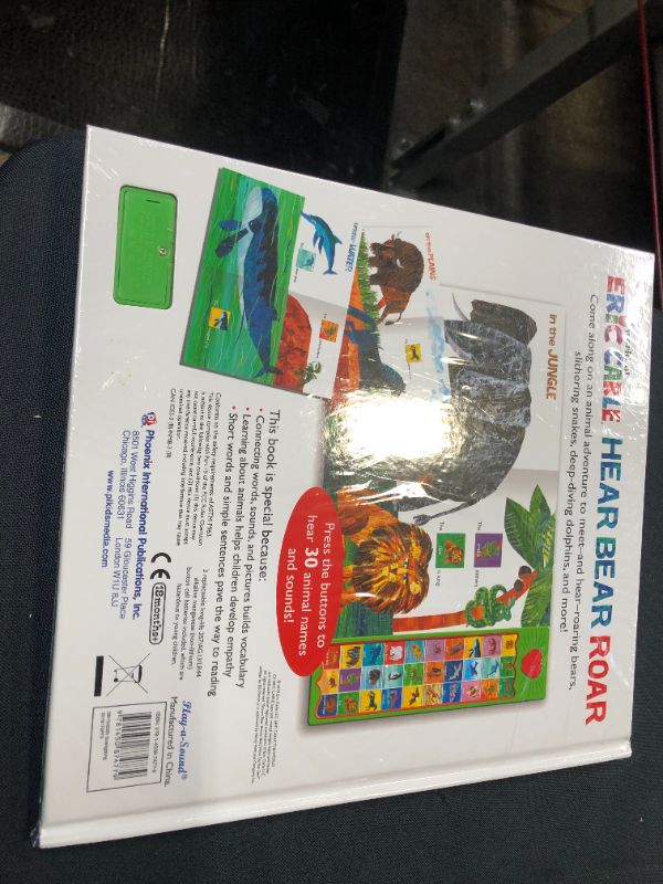 Photo 3 of World of Eric Carle, Hear Bear Roar 30-Button Animal Sound Book - Great for First Words - PI Kids Hardcover – Sound Book, July 1, 2014
