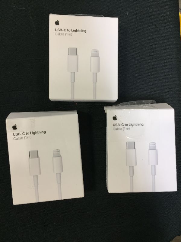 Photo 2 of Apple 1 Meter USB-C To Lightning Cable - MM0A3AM/A - 3pack