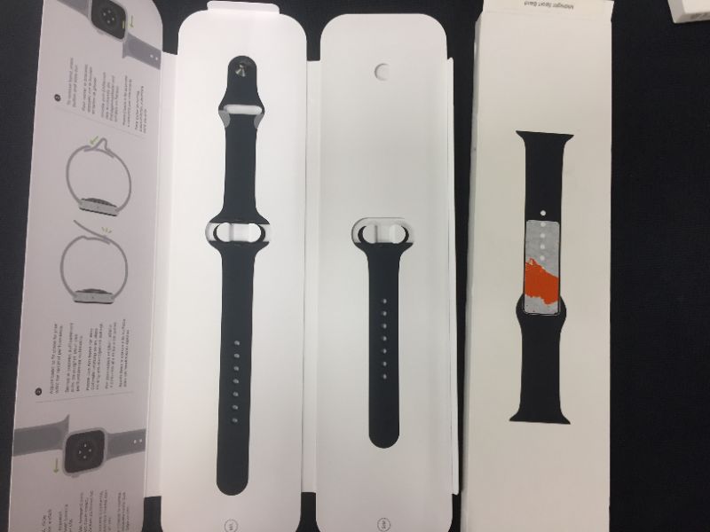 Photo 2 of Apple 3J598AM/A 41mm Midnight Sport Band – Regular-