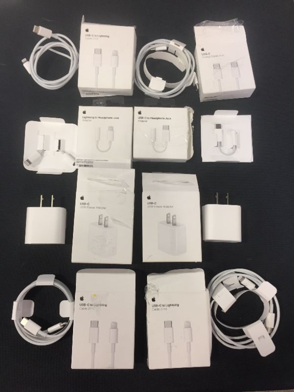Photo 1 of APPLE MISC BUNDLE---SOLD AS IS--- 8 Count 