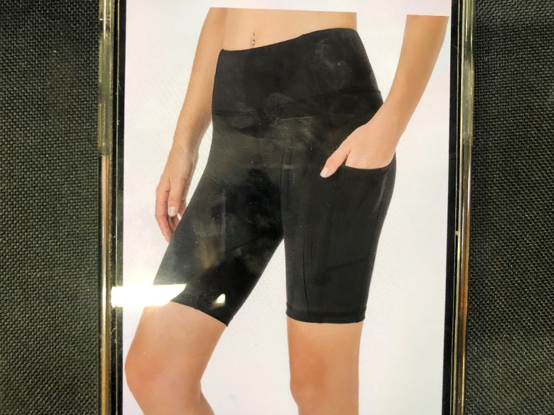 Photo 1 of womens 8" running and workout shorts size large 