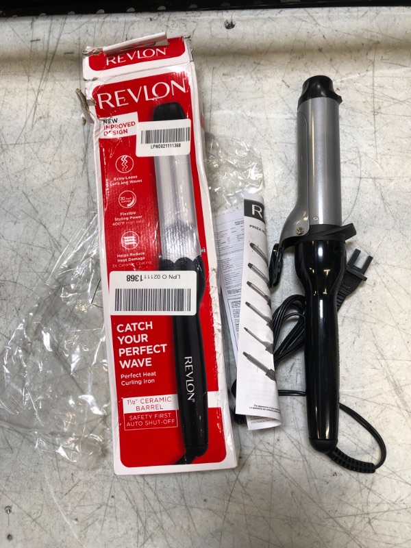 Photo 3 of Revlon Perfect Heat Triple Ceramic Curling Iron | For Silky Smooth Loose Curls (1-1/2 in)
