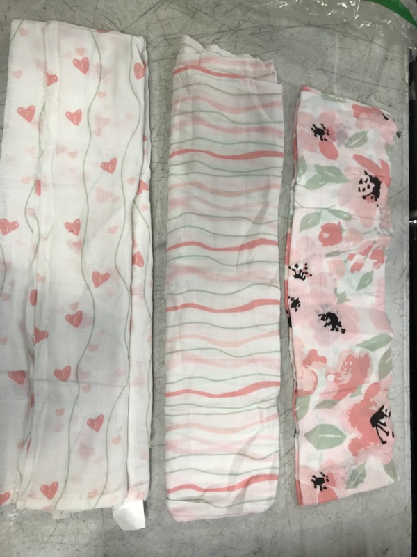 Photo 1 of 3 LIGHT PINK SHEETS // BLANKETS (( THIN )) 