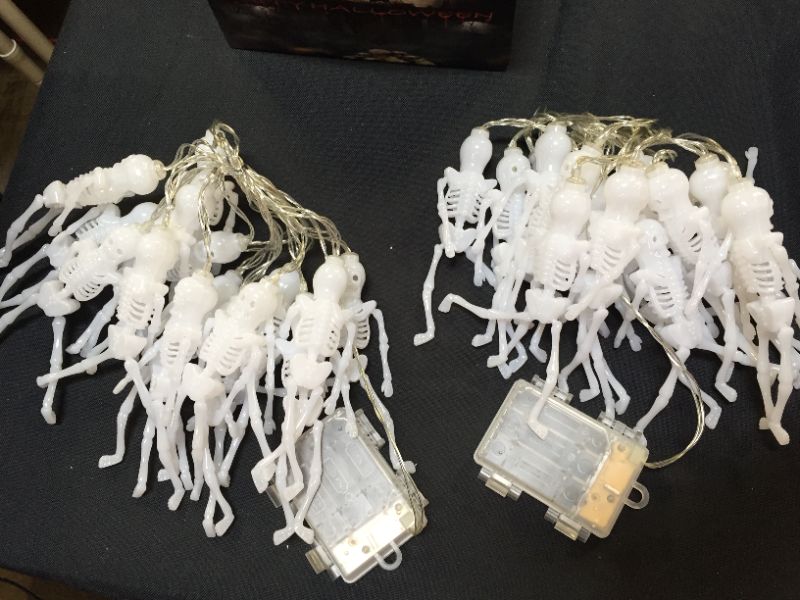 Photo 3 of DAYLIGHTIR Ghost Skeleton Lights Halloween String Lights, 15LED Remote-Control Baterry-Powered Perfect Halloween Decoration for Outdoor, Indoor