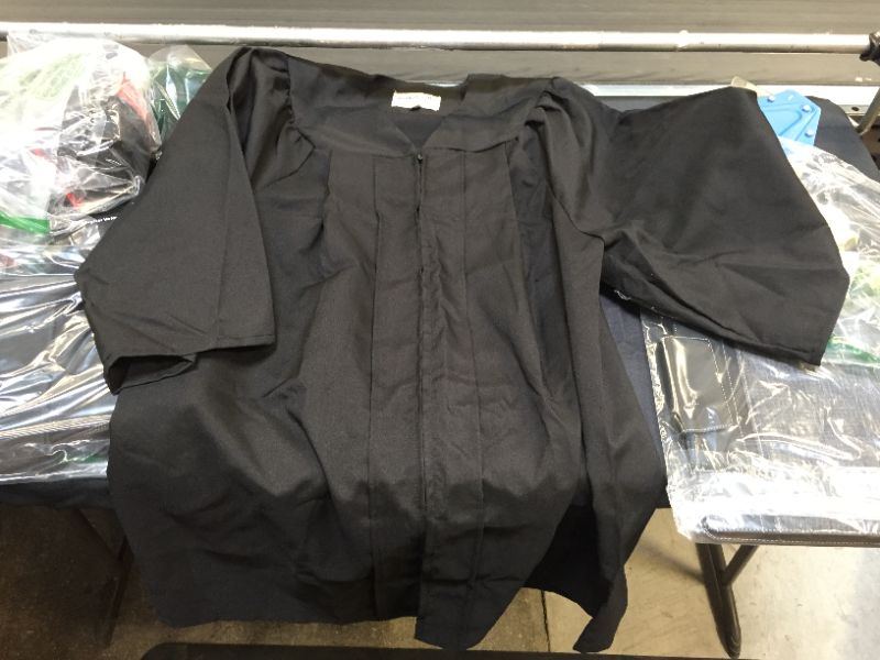 Photo 2 of GraduationMall Matte Graduation Gown (Size 39)