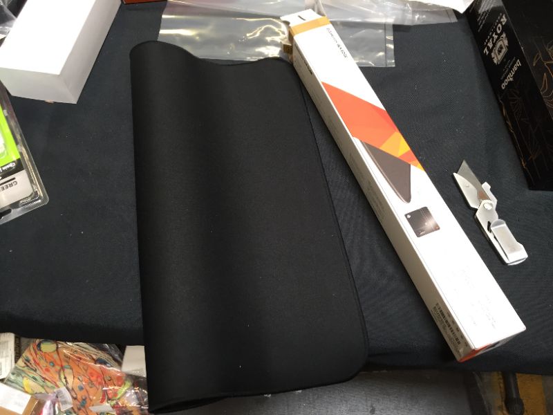 Photo 1 of SteelSeries QcK Edge - Cloth Gaming Mouse Pad - stitched edge to prevent wear and tear - optimized for gaming sensors - size L
